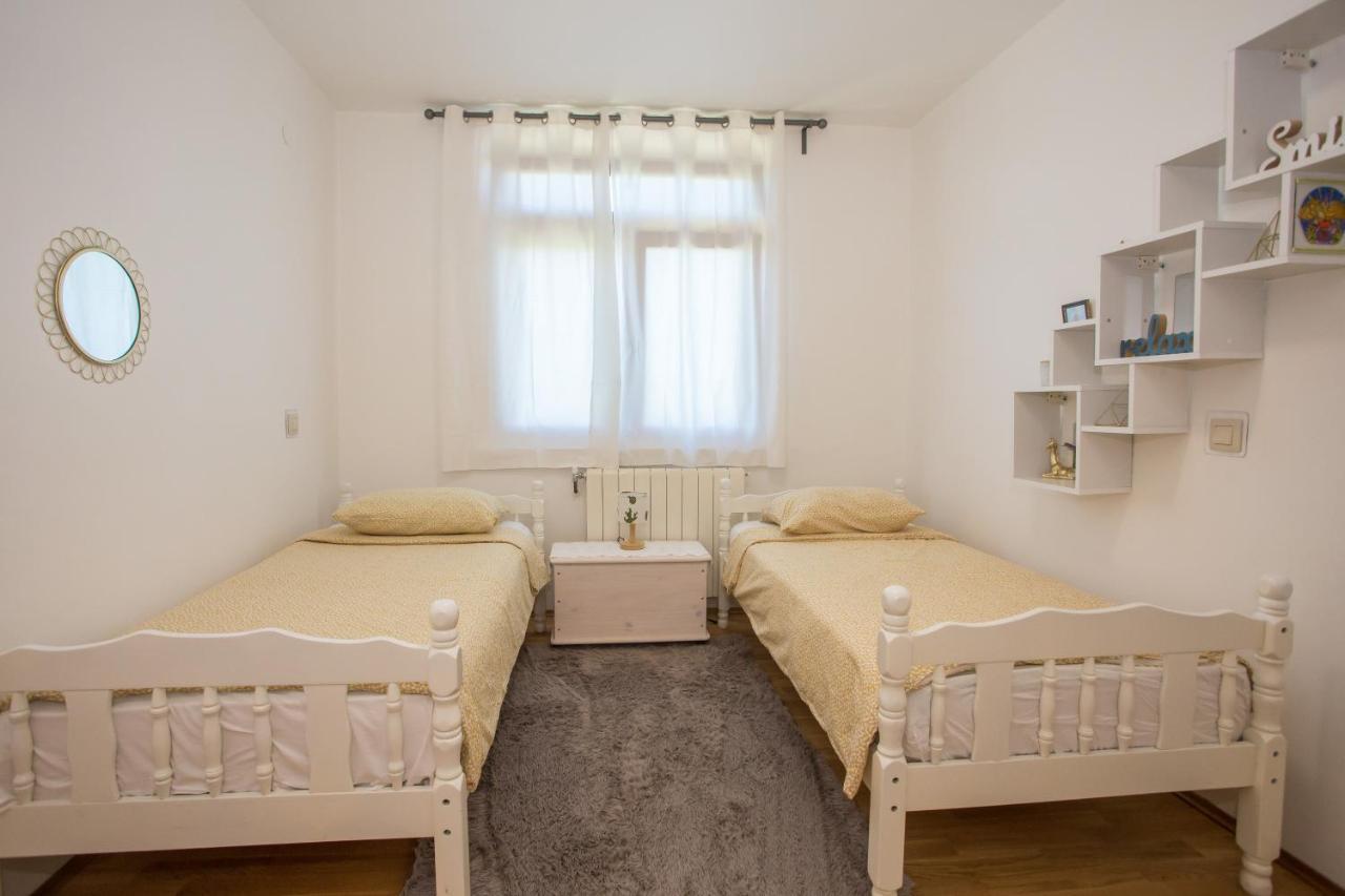 Apartment Rosse โปเรช ภายนอก รูปภาพ