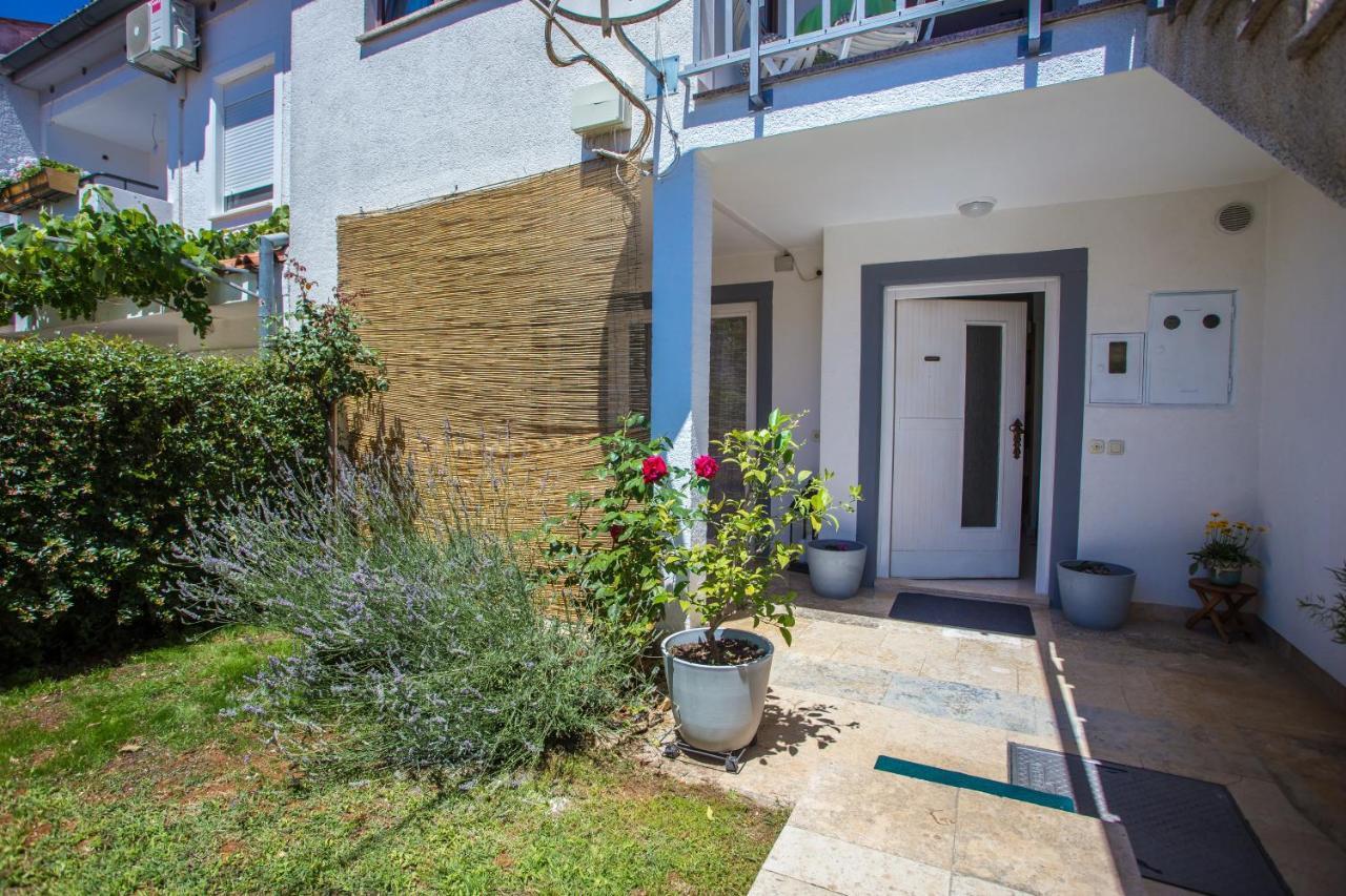 Apartment Rosse โปเรช ภายนอก รูปภาพ