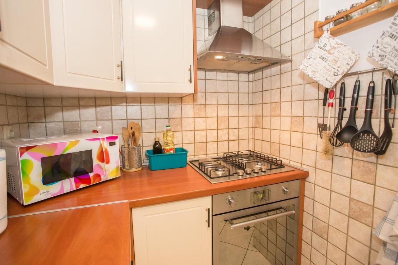 Apartment Rosse โปเรช ภายนอก รูปภาพ