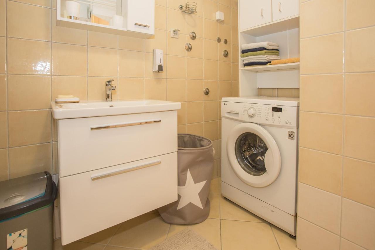Apartment Rosse โปเรช ภายนอก รูปภาพ