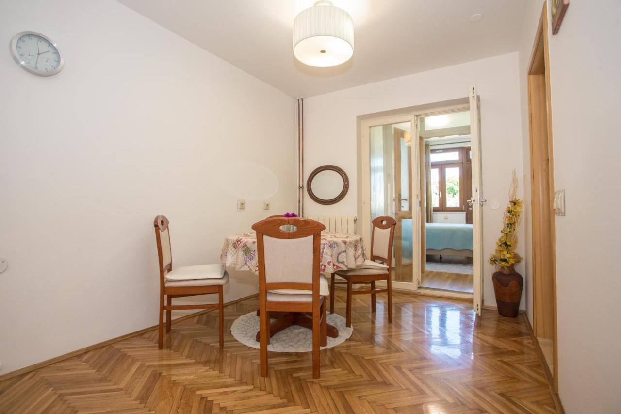Apartment Rosse โปเรช ภายนอก รูปภาพ